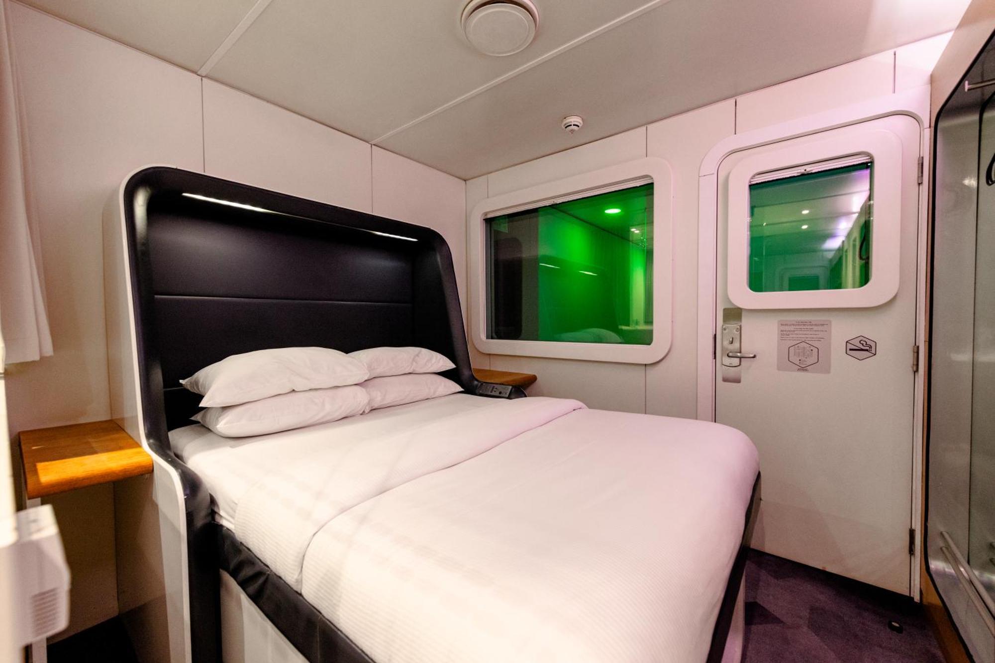 Yotelair ロンドン ガトウィック エアポート ホーリー エクステリア 写真